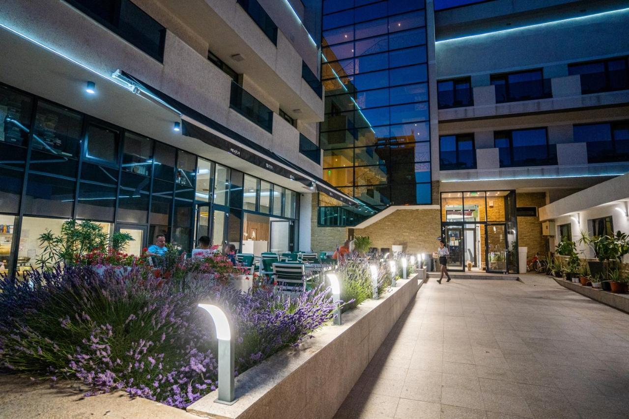 Hotel Prestige Мамая Екстериор снимка