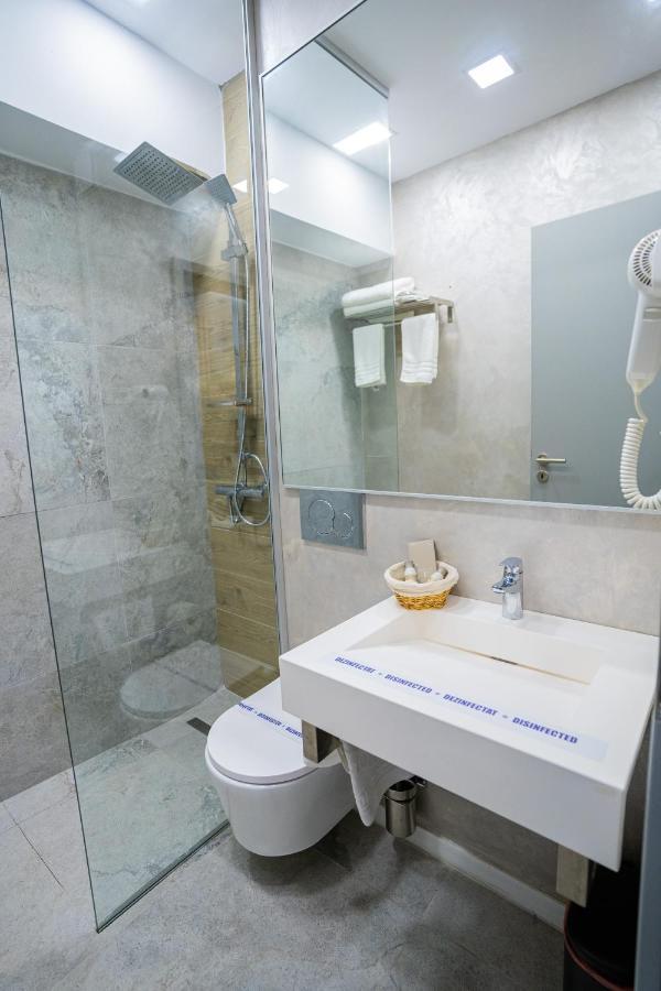 Hotel Prestige Мамая Екстериор снимка